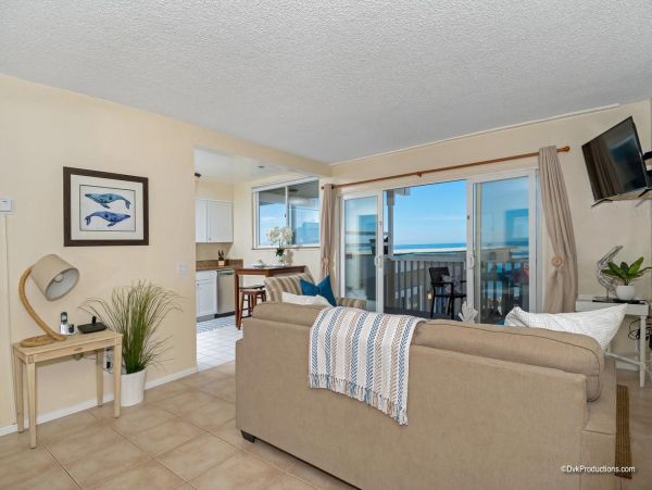 San Diego Beach Communities North Condo 995645