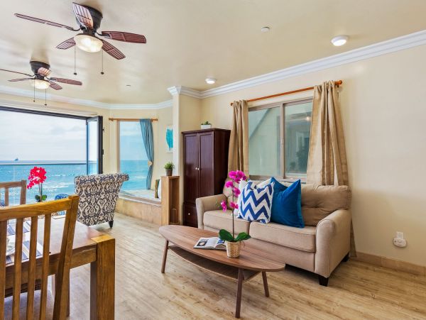 San Diego Beach Communities North Condo 995647