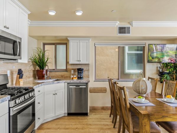 San Diego Beach Communities North Condo 995647