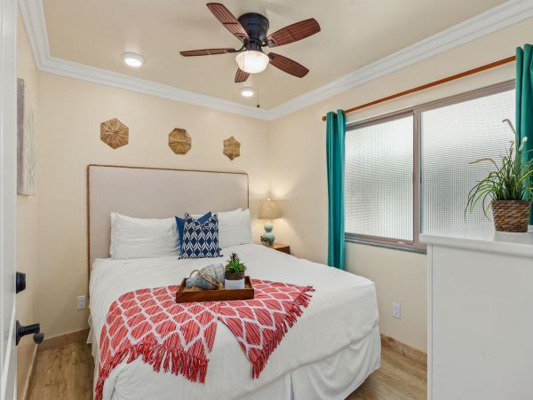 San Diego Beach Communities North Condo 995647