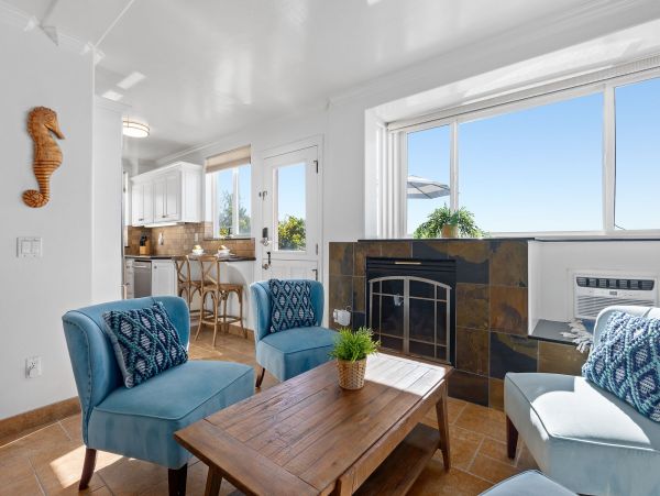 San Diego Beach Communities North Home 995648