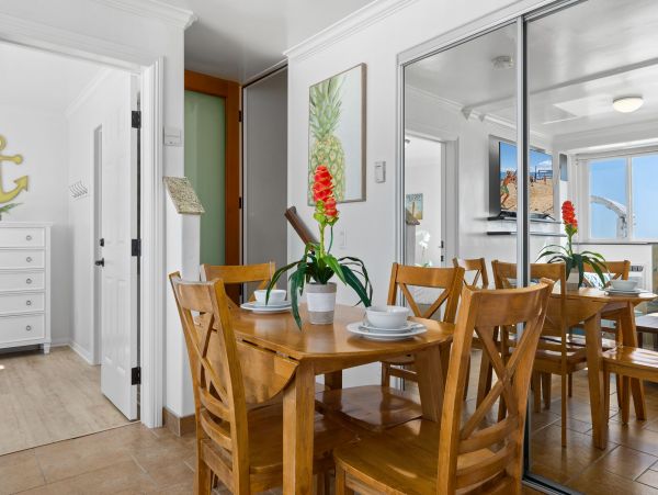 San Diego Beach Communities North Home 995648