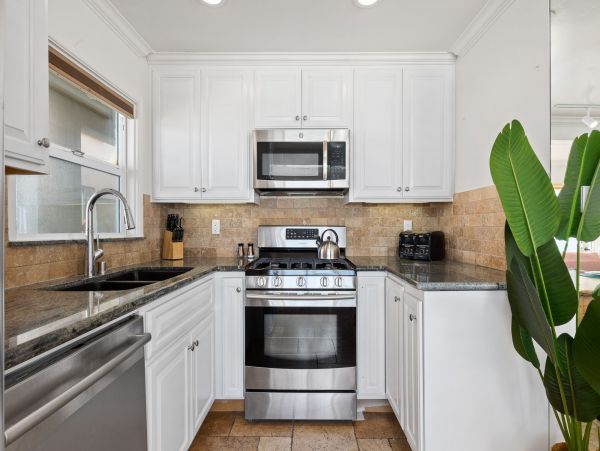 San Diego Beach Communities North Home 995648