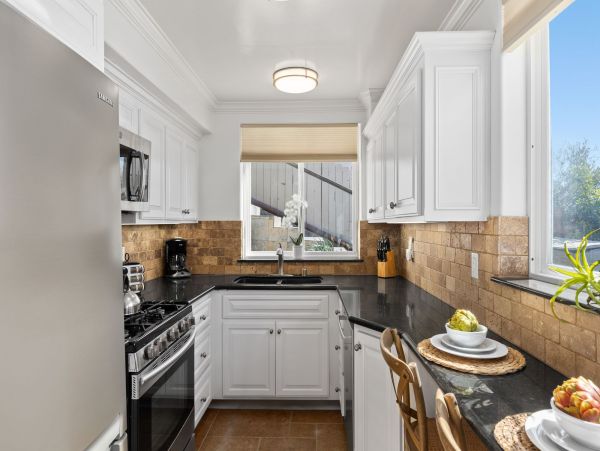 San Diego Beach Communities North Home 995648