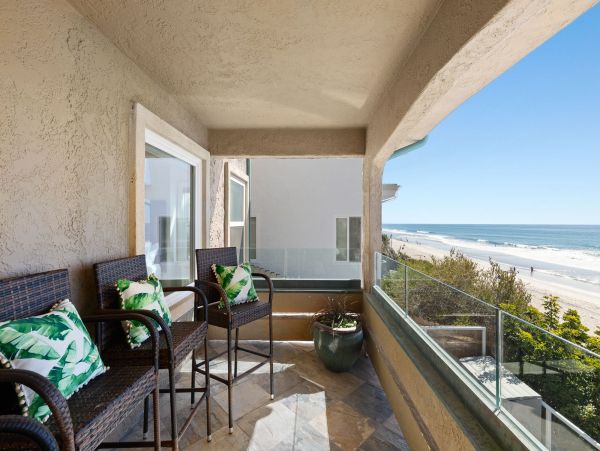 San Diego Beach Communities North Home 995648