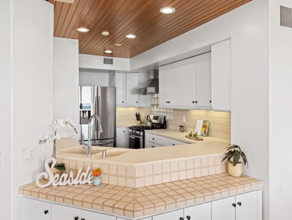 Amazing 6 Bedroom Home Directly on the Sand in Oceanside