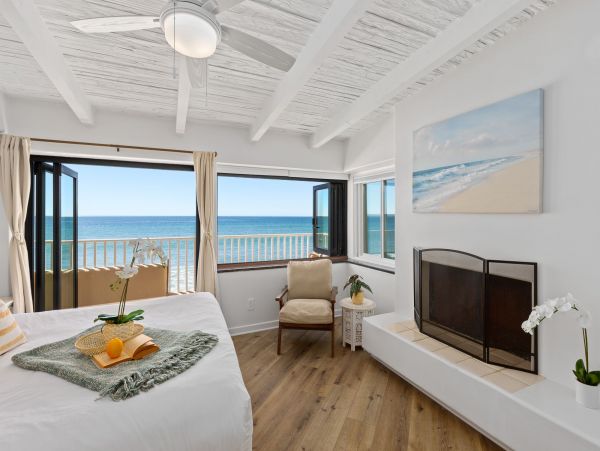 Amazing 6 Bedroom Home Directly on the Sand in Oceanside