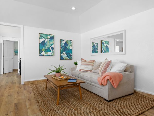 Oceanside Vacation Cottage with Private Spa & Amazing Views