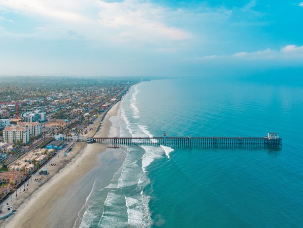 Oceanside Vacation Cottage with Private Spa & Amazing Views