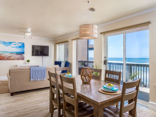 San Diego Beach Communities North Condo 995651