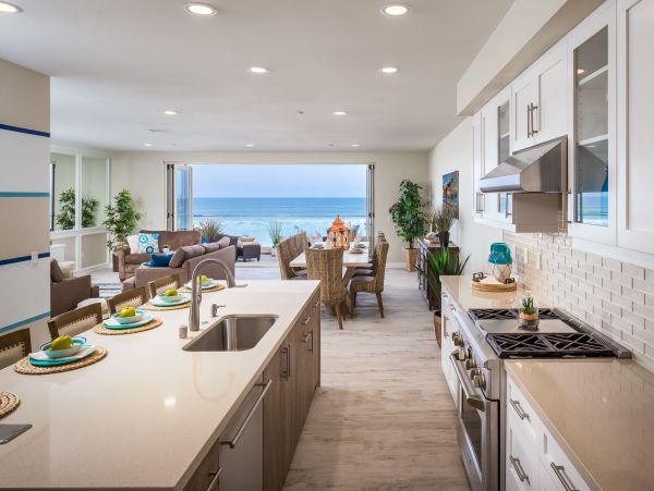 San Diego Beach Communities North Condo 995652