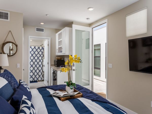San Diego Beach Communities North Condo 995652