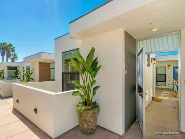 San Diego Beach Communities North Condo 995652