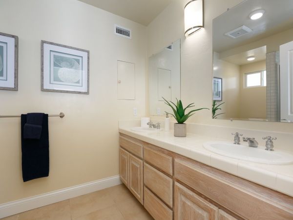 San Diego Beach Communities North Condo 995655