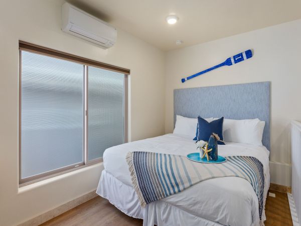 San Diego Beach Communities North Home 995657