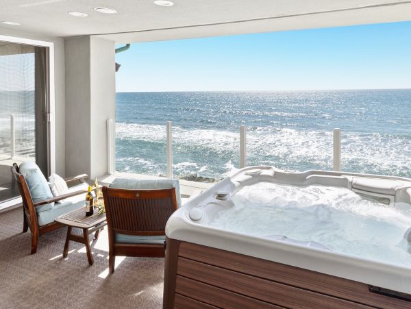 Oceanside Vacation Condo Four Bedrooms With Ocean Views