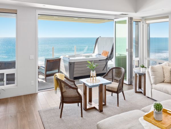 Oceanside Vacation Condo Four Bedrooms With Ocean Views