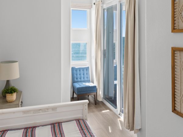 Oceanside Vacation Condo Four Bedrooms With Ocean Views