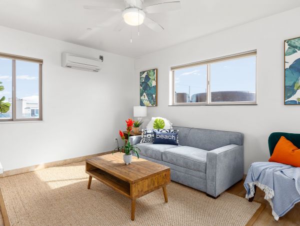 Upper Six Bedroom with Unbelievable Rooftop Deck in Oceanside