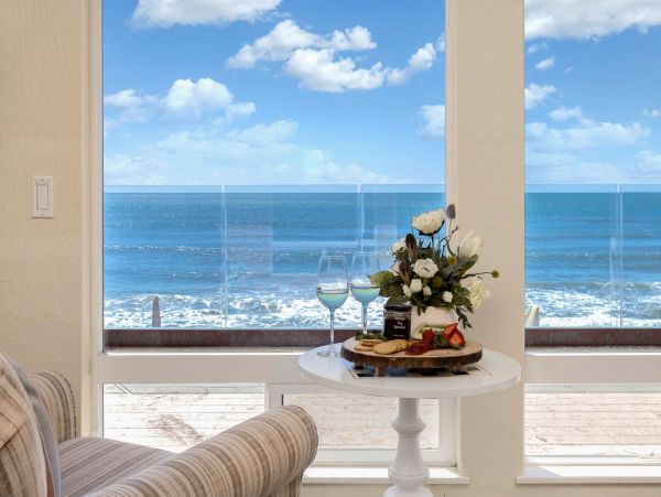 San Diego Beach Communities North Condo 995662