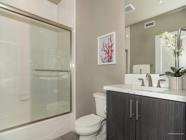 San Diego Beach Communities North Condo 995664