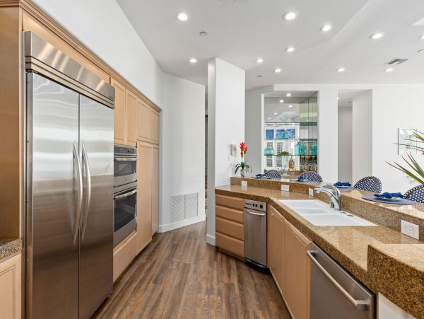 San Diego Beach Communities North Condo 995665