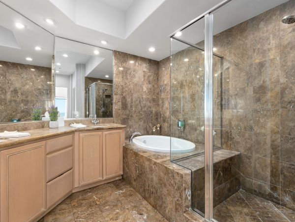 San Diego Beach Communities North Condo 995665