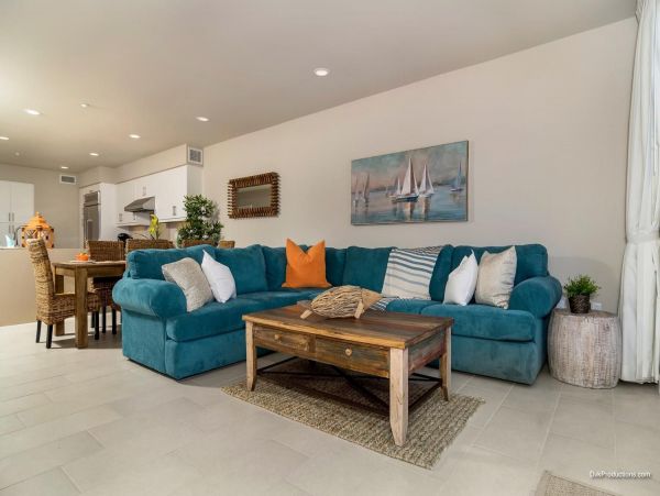 San Diego Beach Communities North Condo 995666