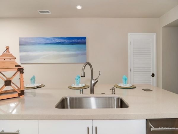 San Diego Beach Communities North Condo 995666