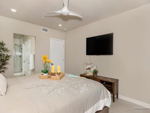 San Diego Beach Communities North Condo 995666