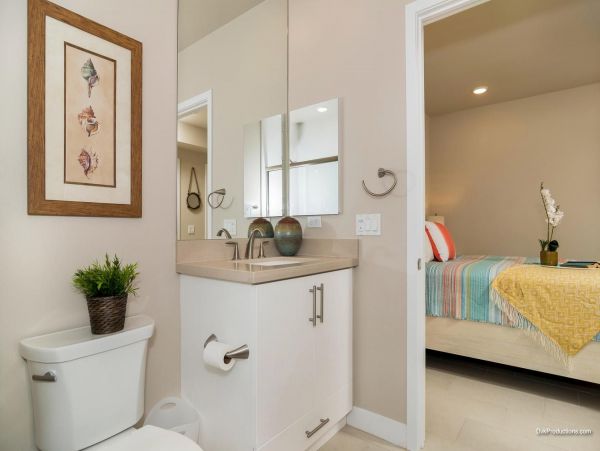 San Diego Beach Communities North Condo 995666