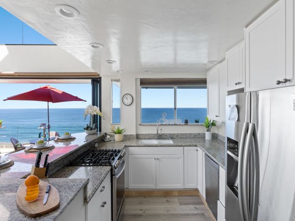 San Diego Beach Communities North Home 995667