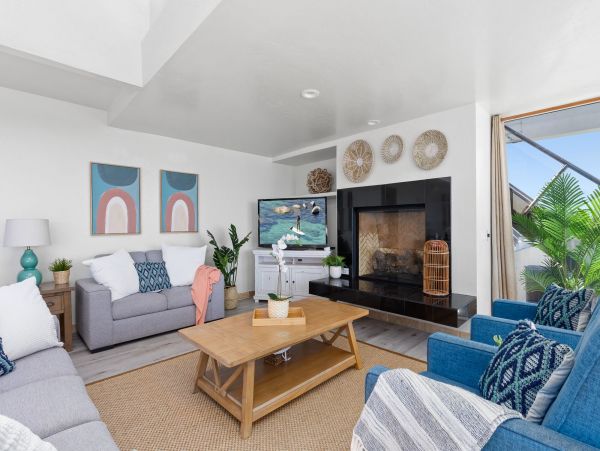 San Diego Beach Communities North Home 995667