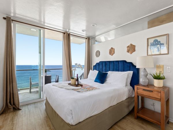 San Diego Beach Communities North Home 995667