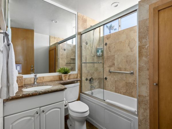 San Diego Beach Communities North Home 995667