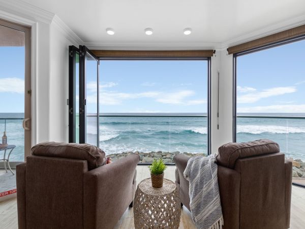 Oceanside Vacation Condo Five Bedroom Oceanfront