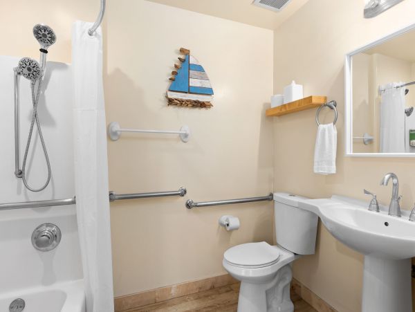 Oceanside Vacation Condo Five Bedroom Oceanfront