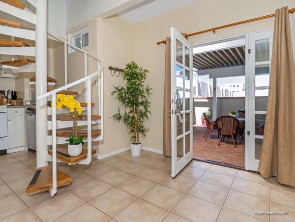 San Diego Beach Communities North Condo 995672