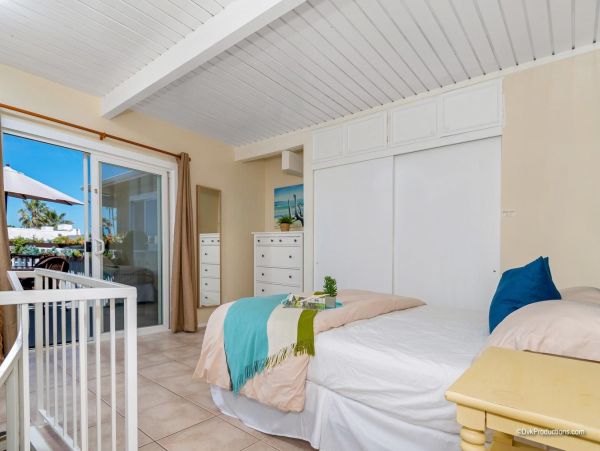 San Diego Beach Communities North Condo 995672