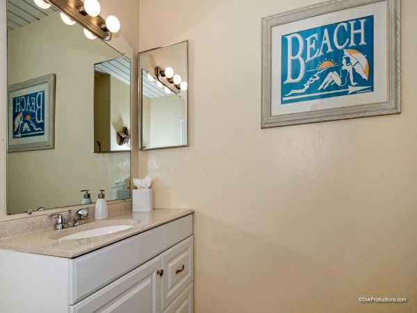 San Diego Beach Communities North Condo 995672