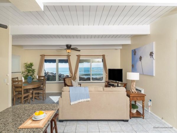 San Diego Beach Communities North Condo 995674