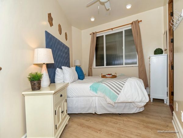 San Diego Beach Communities North Condo 995675