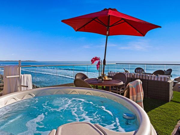 Twelve Bedroom Luxury Vacation Home Away from Home