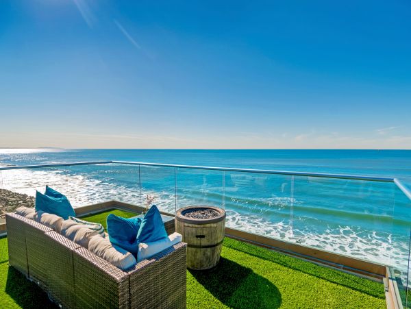 Twelve Bedroom Luxury Vacation Home Away from Home