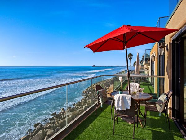 Twelve Bedroom Luxury Vacation Home Away from Home