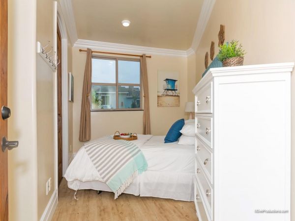 Twelve Bedroom Luxury Vacation Home Away from Home
