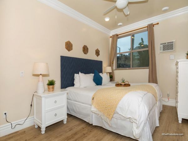 Twelve Bedroom Luxury Vacation Home Away from Home