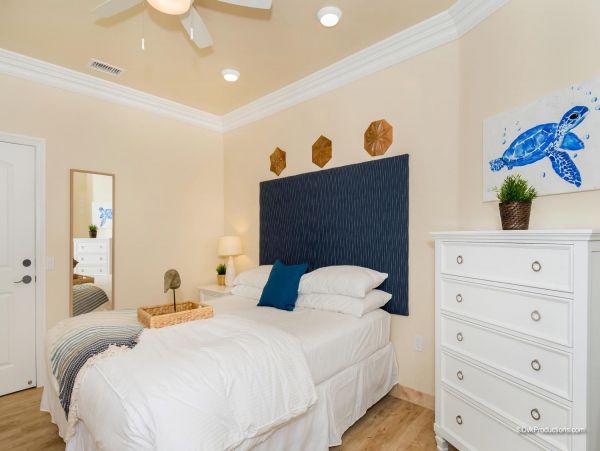 Twelve Bedroom Luxury Vacation Home Away from Home