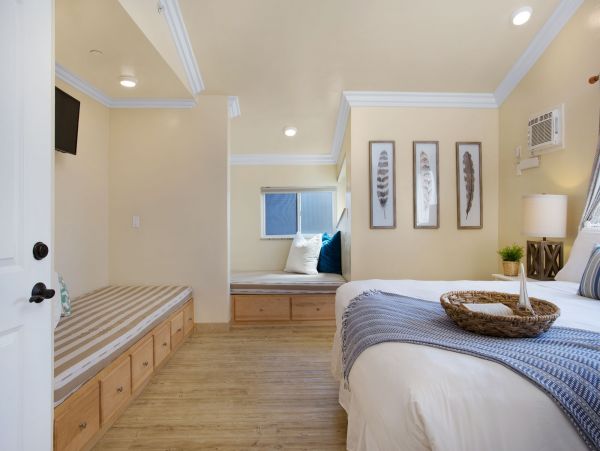 San Diego Beach Communities North Condo 995678
