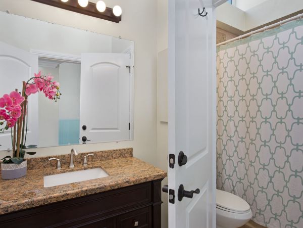San Diego Beach Communities North Condo 995678